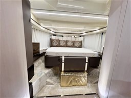 Invictus 370 GT Cabina di prua