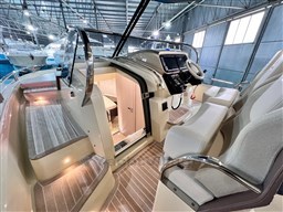 Invictus 370 GT