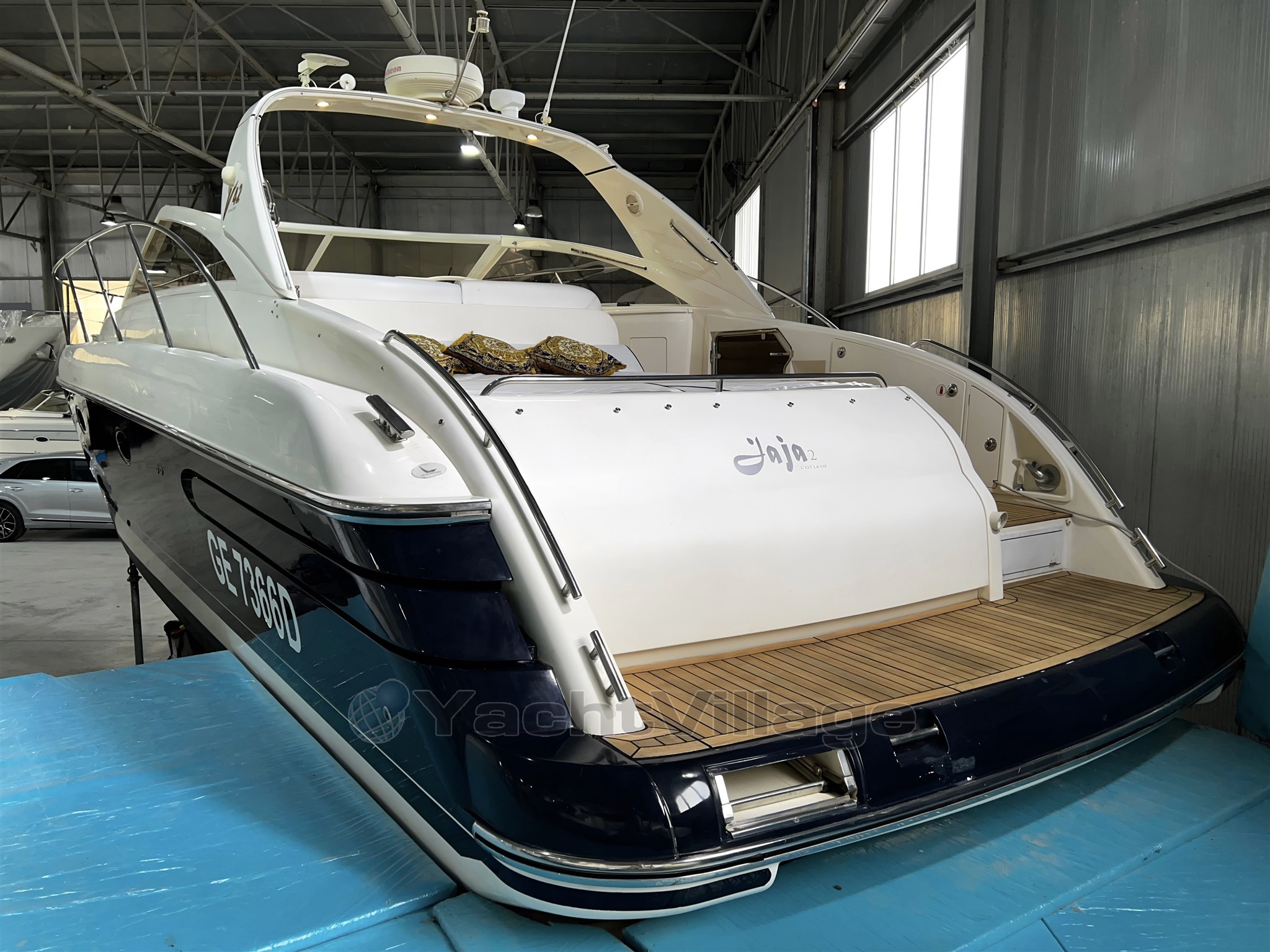 Princess V42