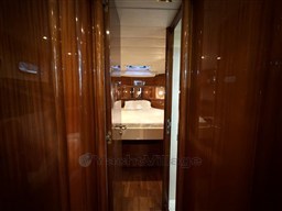 Cayman 40 - 14.corridoio