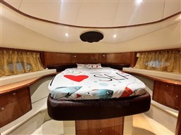 Aicon 56 S Cabina Vip a prua 