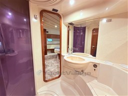 Ferretti 165-31-bagno armatore