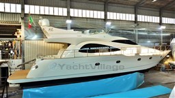 Cayman 62 - 02