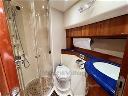 Aicon 56 S Cabina Vip a prua Bagno interno 