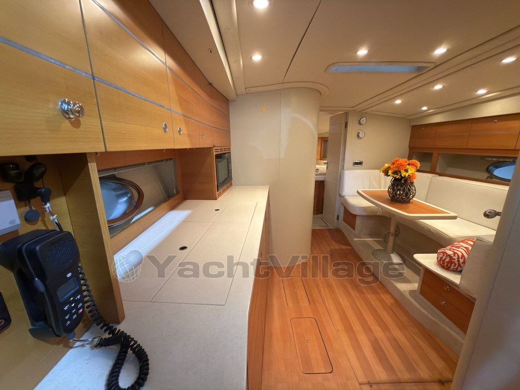 Colombo 42. 16 dinette