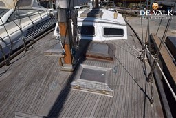 vr8inm3p59.jpg