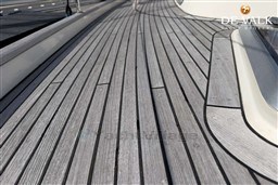 olo1f62rqa.jpg