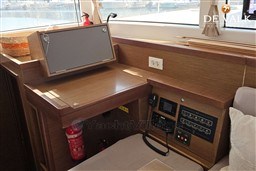 hfllx13lf7.jpg