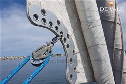 qvy89848s2.jpg
