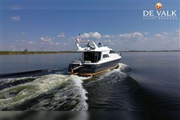 dg02vs50n7.jpg