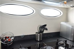 bxc84bs83d.jpg