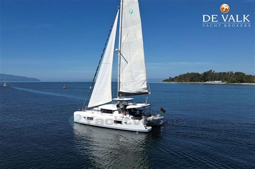 Lagoon 42