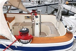 arcgv8j37l.jpg