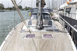 xv3jyfk02i.jpg