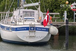 quup130zdr.jpg