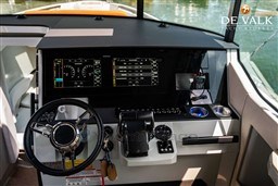 ukva4a1w60.jpg