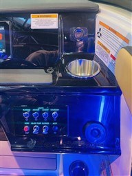 86i2oex6fo.jpg