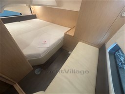 uty6mcaet9.jpg