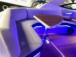 06khb7bet3.jpg