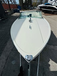 b9z75x608c.jpg