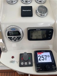 vt1p56tzj0.jpg