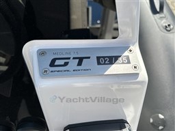 pt1e1qc2ri.jpg