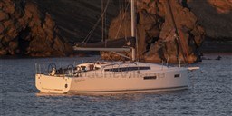 g7rcy4511y.jpg