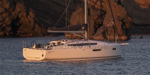 g7rcy4511y.jpg