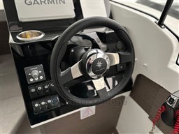 8f5h01ao7a.jpg