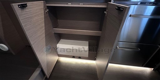 0681e2xfcr.jpg
