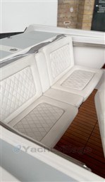 1r72g8i4w5.jpg