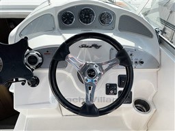 wv9i4nuqv4.jpg