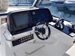 Aquila 36 Sport helm