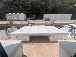 Pardo GT52 aft sunpad