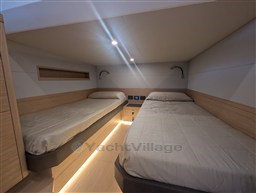 {I} Guest cabin
