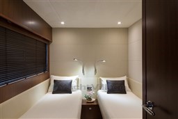 Princess V78 guest cabin twin