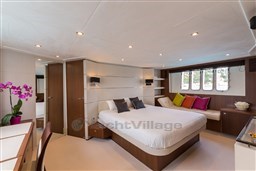 Princess V78 master cabin