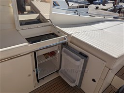 Sarnico 58 cockpit galley