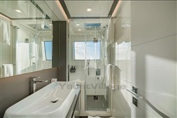sands masterbathroom 2