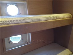 Beneteau MC5 guest cabin