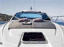 AZIMUT AT 45 exterior