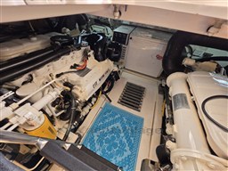 {I}engine room
