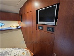 {I}master cabin