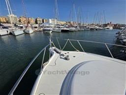 Tiara 3800 Open bow pulpit