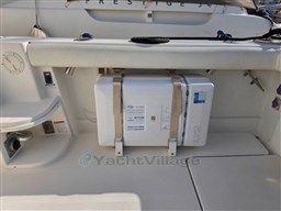 Tiara 3800 Open cockpit stbd side