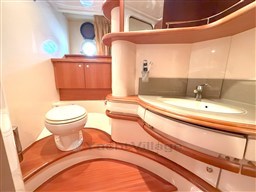 AZIMUT 55 Guest Head