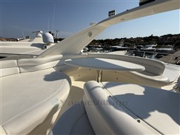 AZIMUT 55 Fly dinette