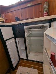 Tiara 3900 Conv. Galley fridge