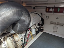 Tiara 3900 Conv. engine details