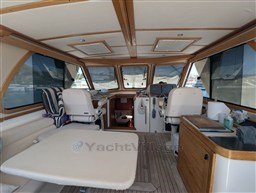 Sabre 42 Express upper cockpit view